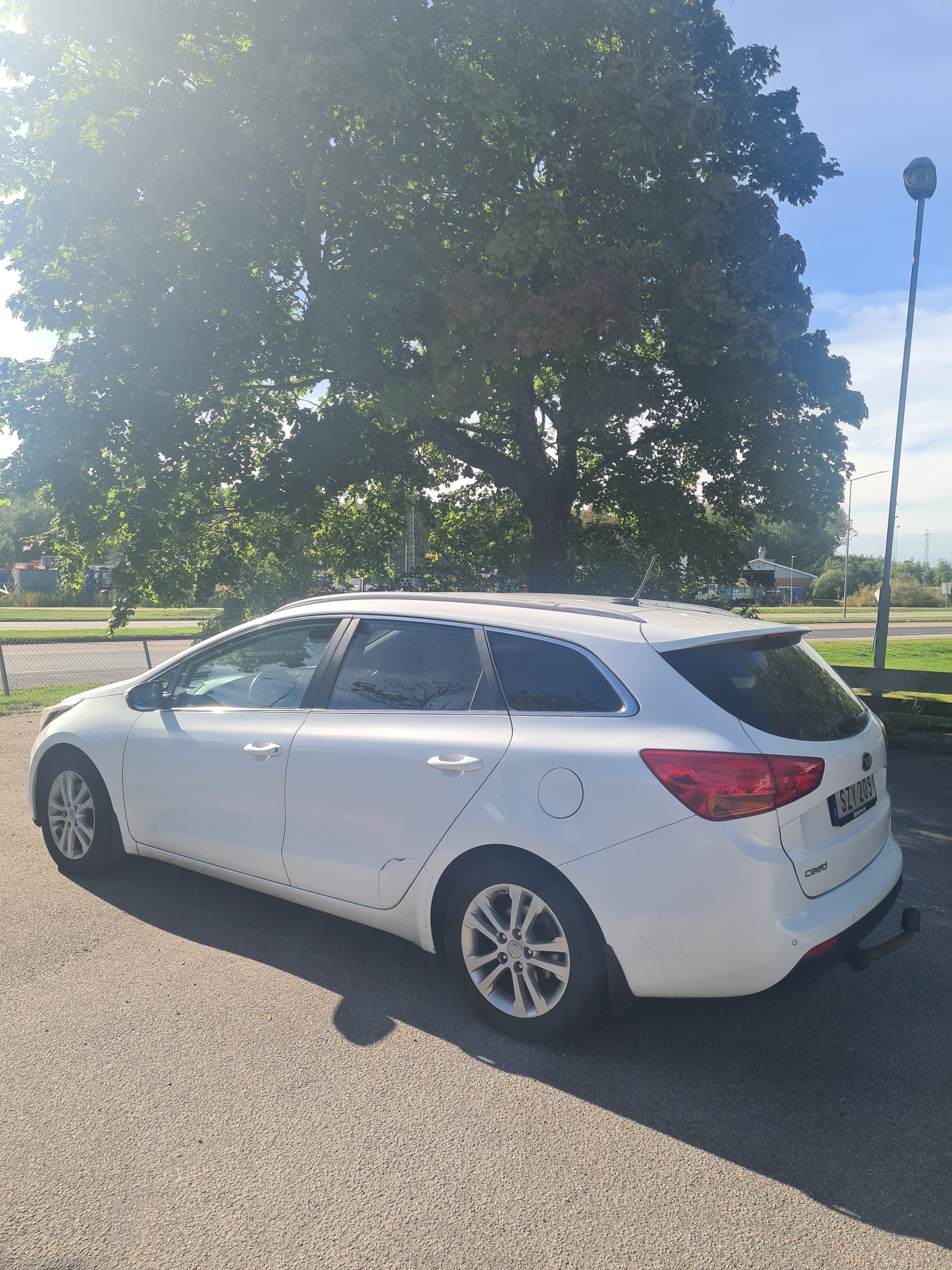 Kia Ceed _sw 1.6 CRDi Manuell 2015, kuva 6/10