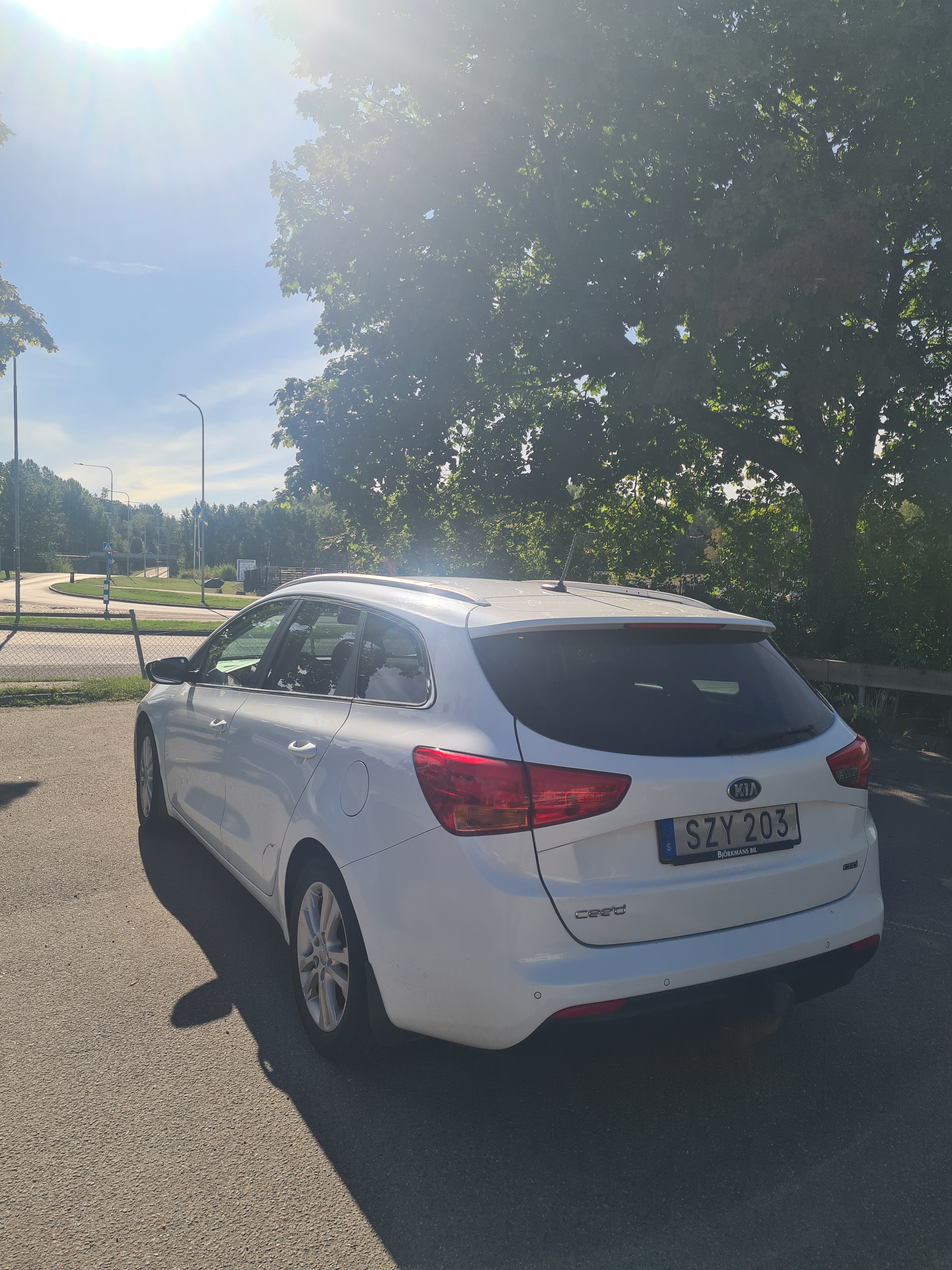 Kia Ceed _sw 1.6 CRDi Manuell 2015, kuva 4/10