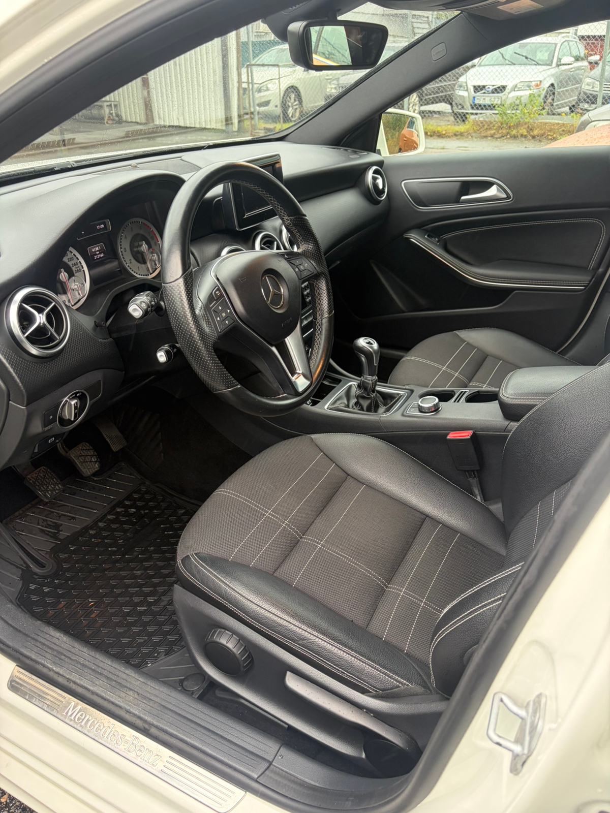 Mercedes-Benz A 180 Manuell 2015, kuva 7/10