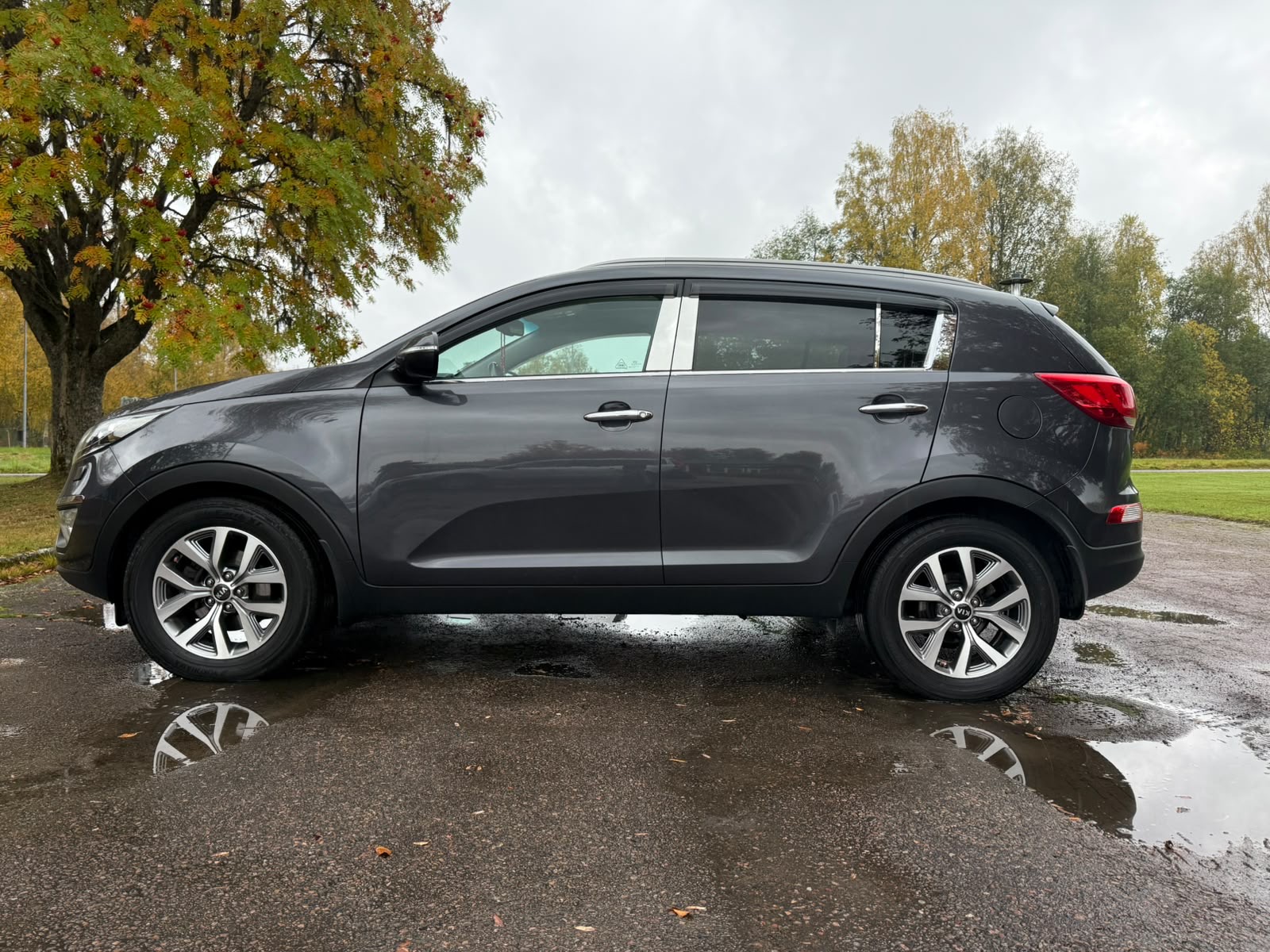 Kia Sportage 1.7 CRDi Manuell 2015, bild 2/15