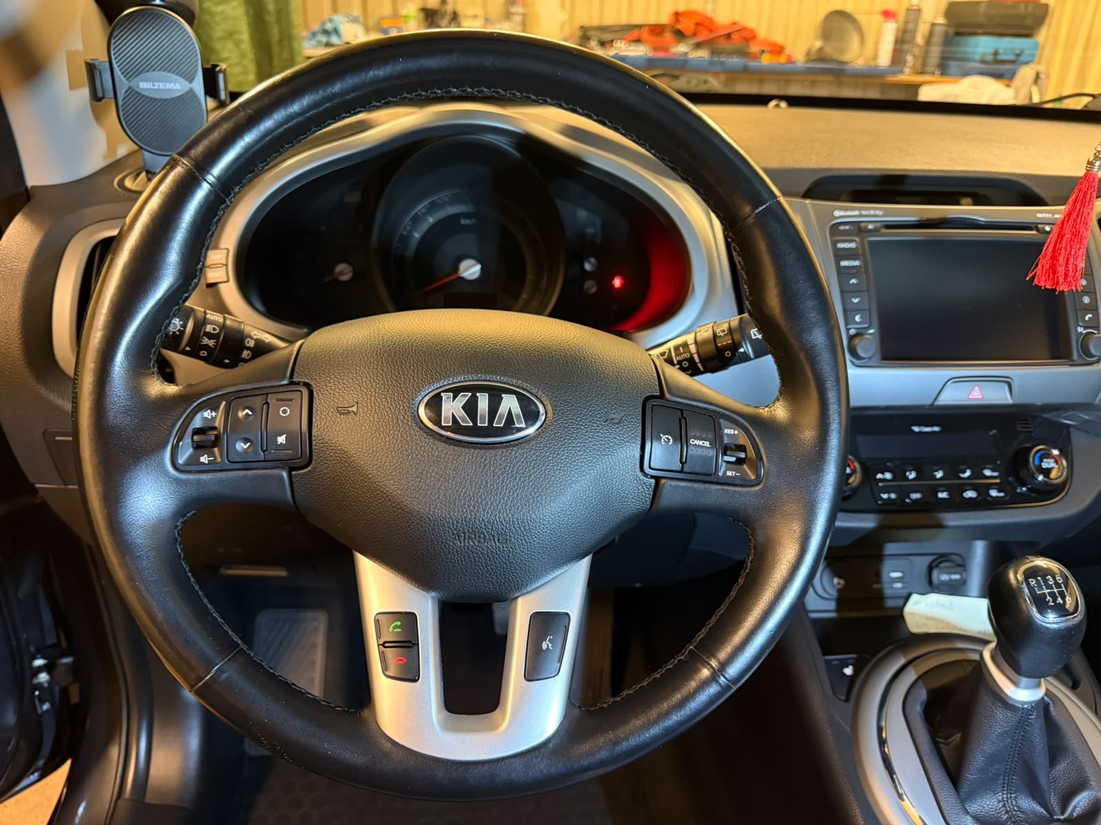 Kia Sportage 1.7 CRDi Manuell 2015, bild 7/15