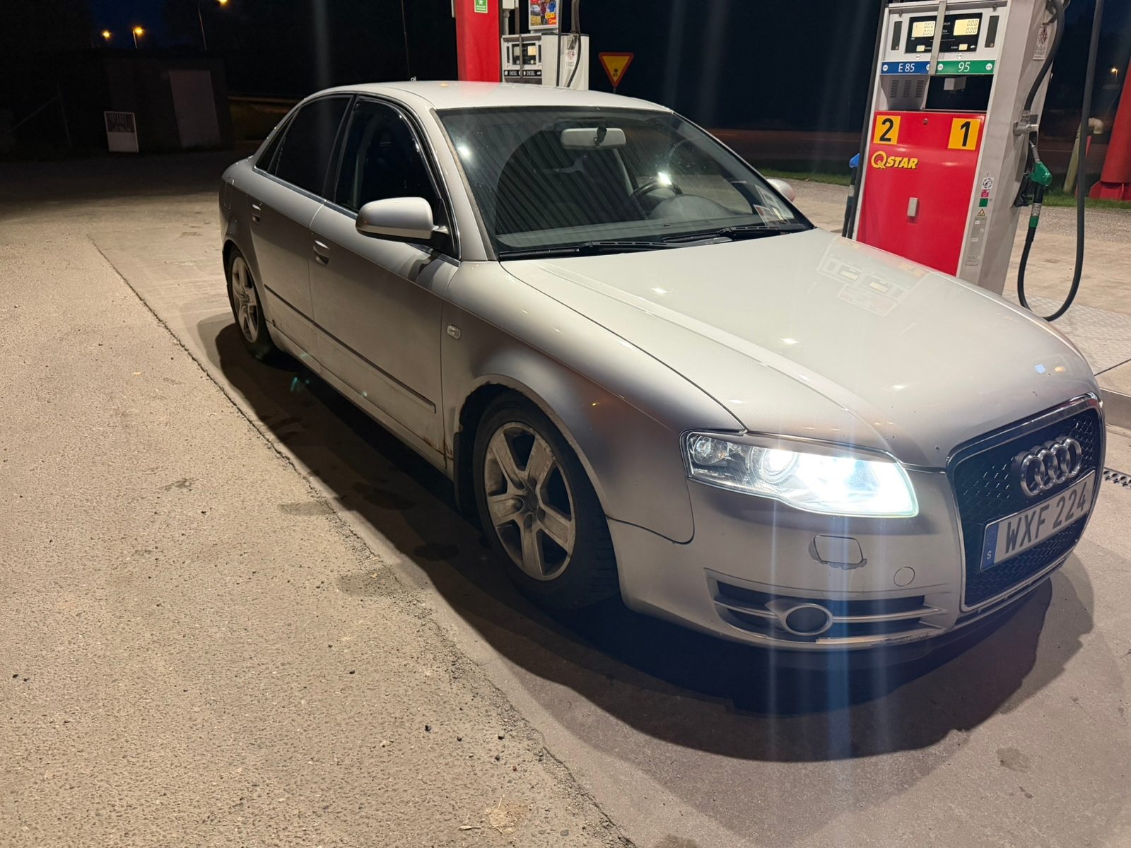 Audi A4 Sedan 2.0 TFSI quattro Manuell 2006, bild 3/6