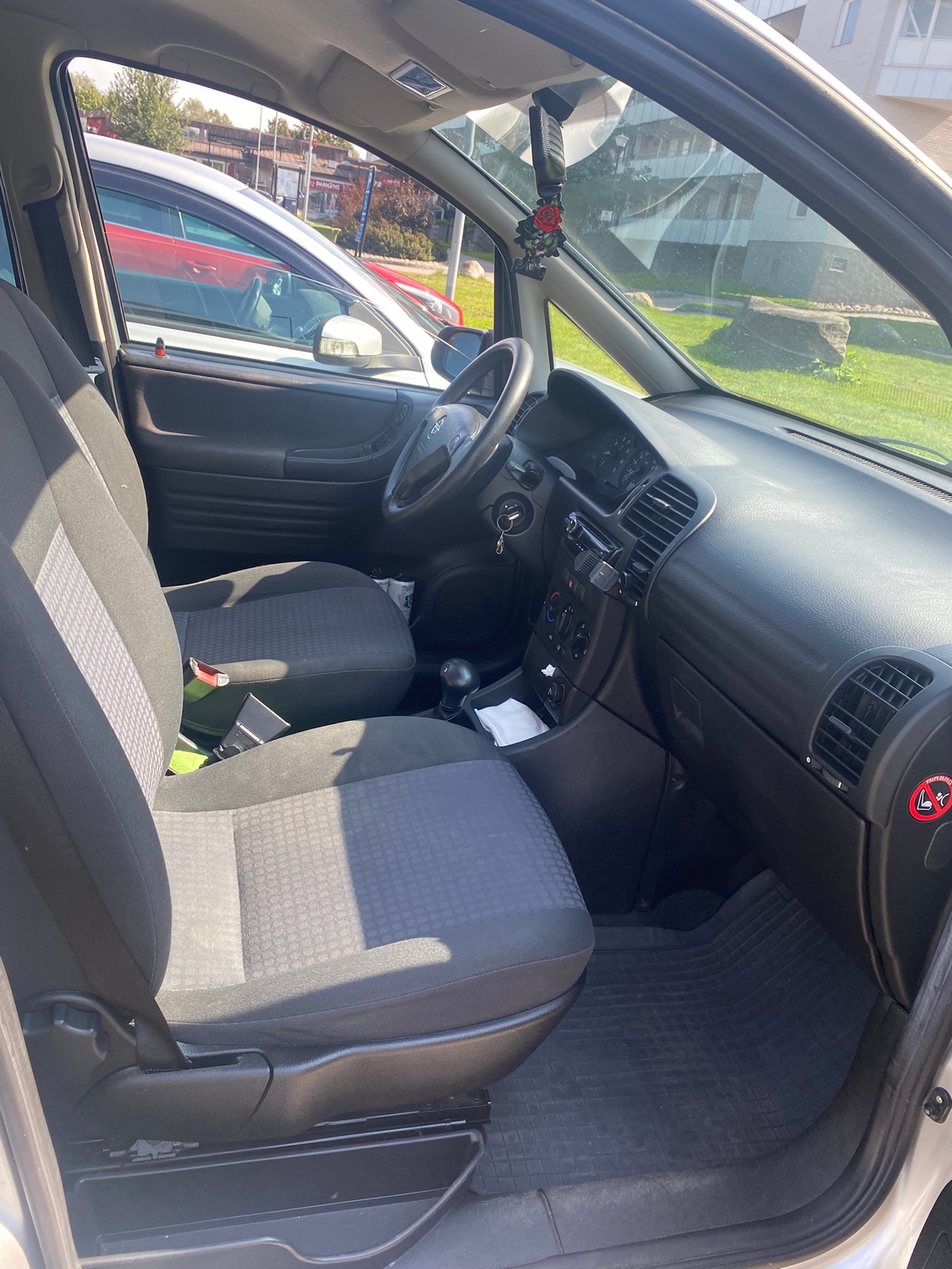 Opel Zafira 1.8 Automatisk 2003, kuva 4/6