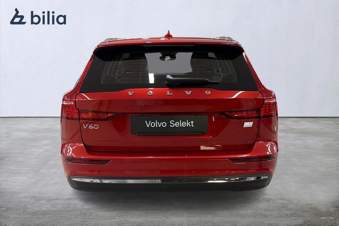 Volvo V60 2023, photo 5/10