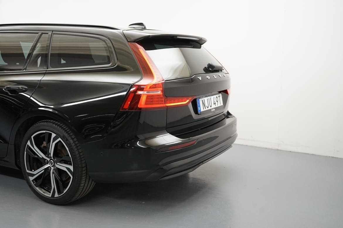 Volvo V60 2023, kuva 3/10