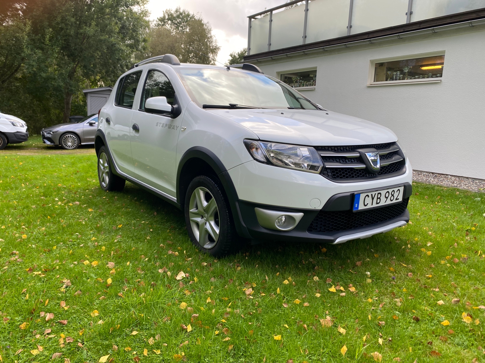 Dacia Sandero Stepway 0.9 TCe Manuell 2016, bild 2/5