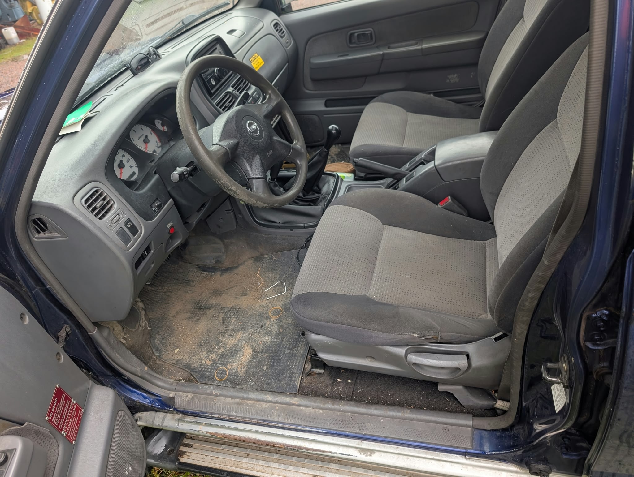 Nissan Navara Dubbelhytt 2.5 4WD Manuell 2003, bild 4/9