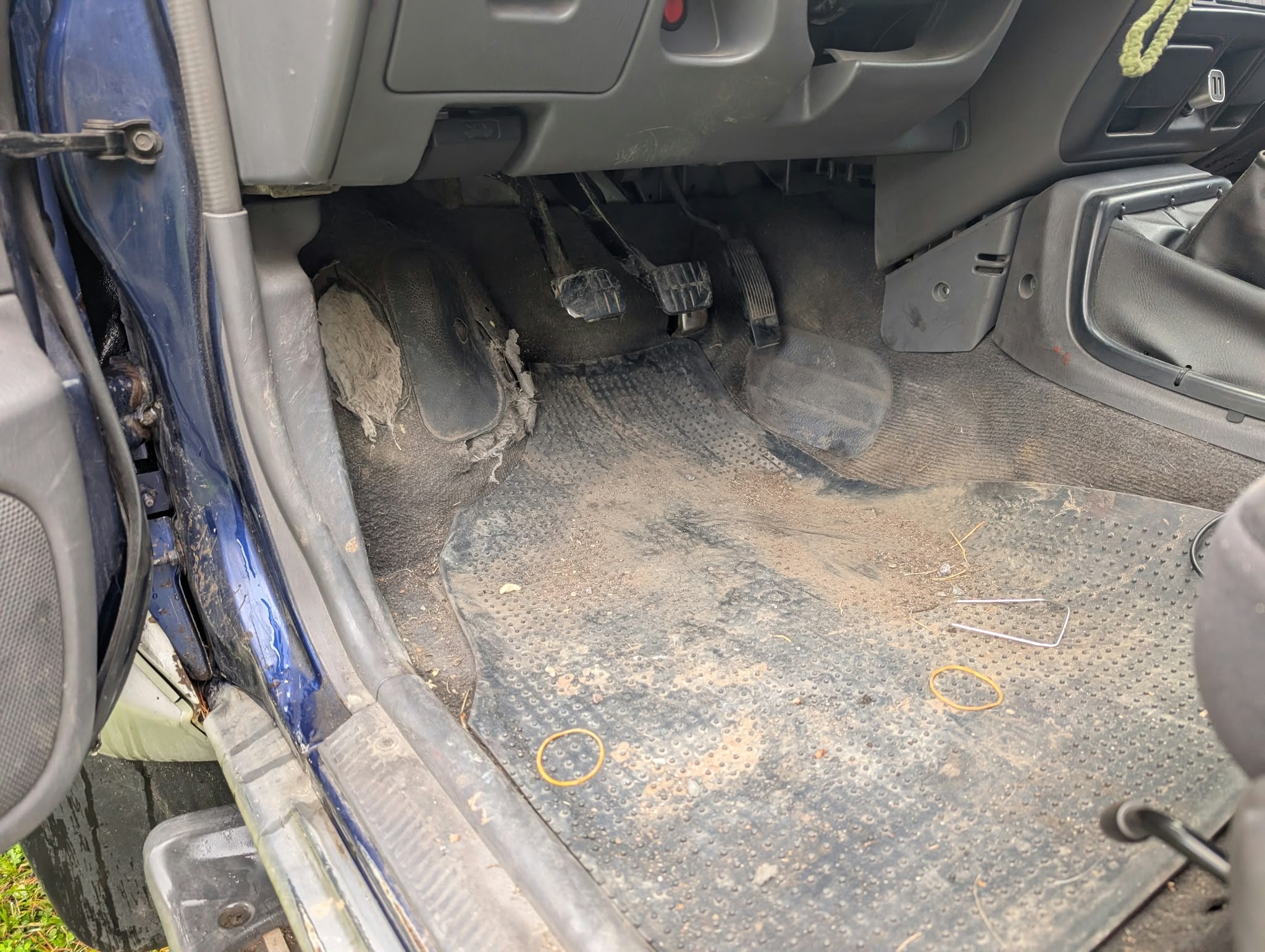 Nissan Navara Dubbelhytt 2.5 4WD Manuell 2003, bild 6/9