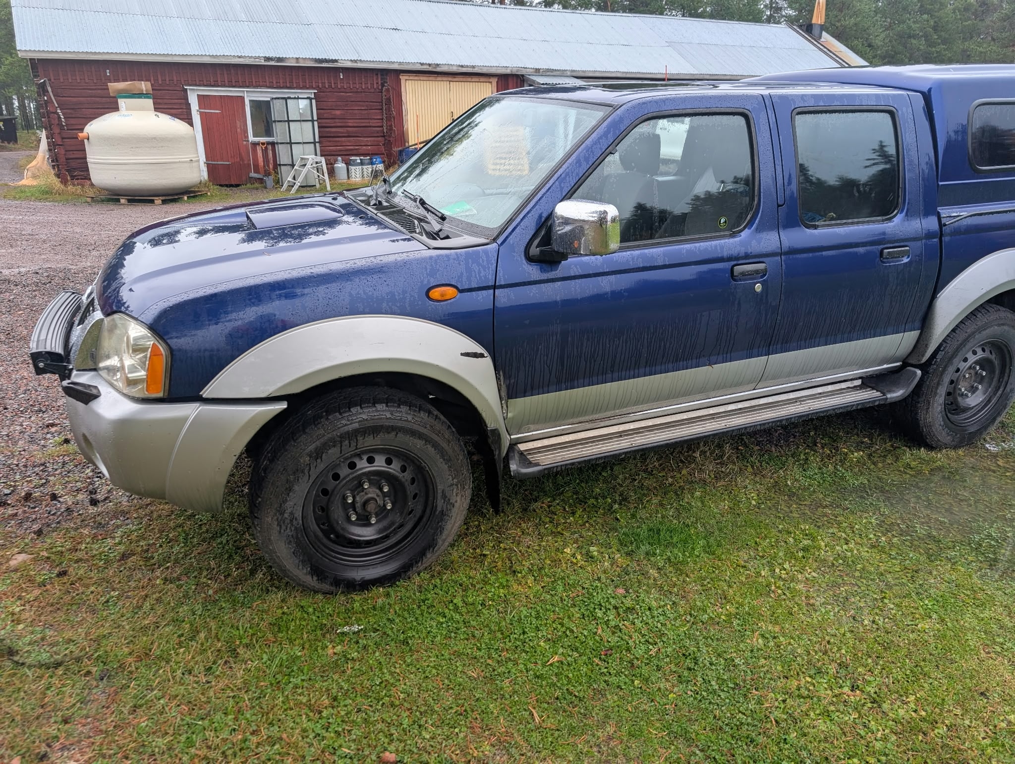 Nissan Navara Dubbelhytt 2.5 4WD Manuell 2003, bild 2/9