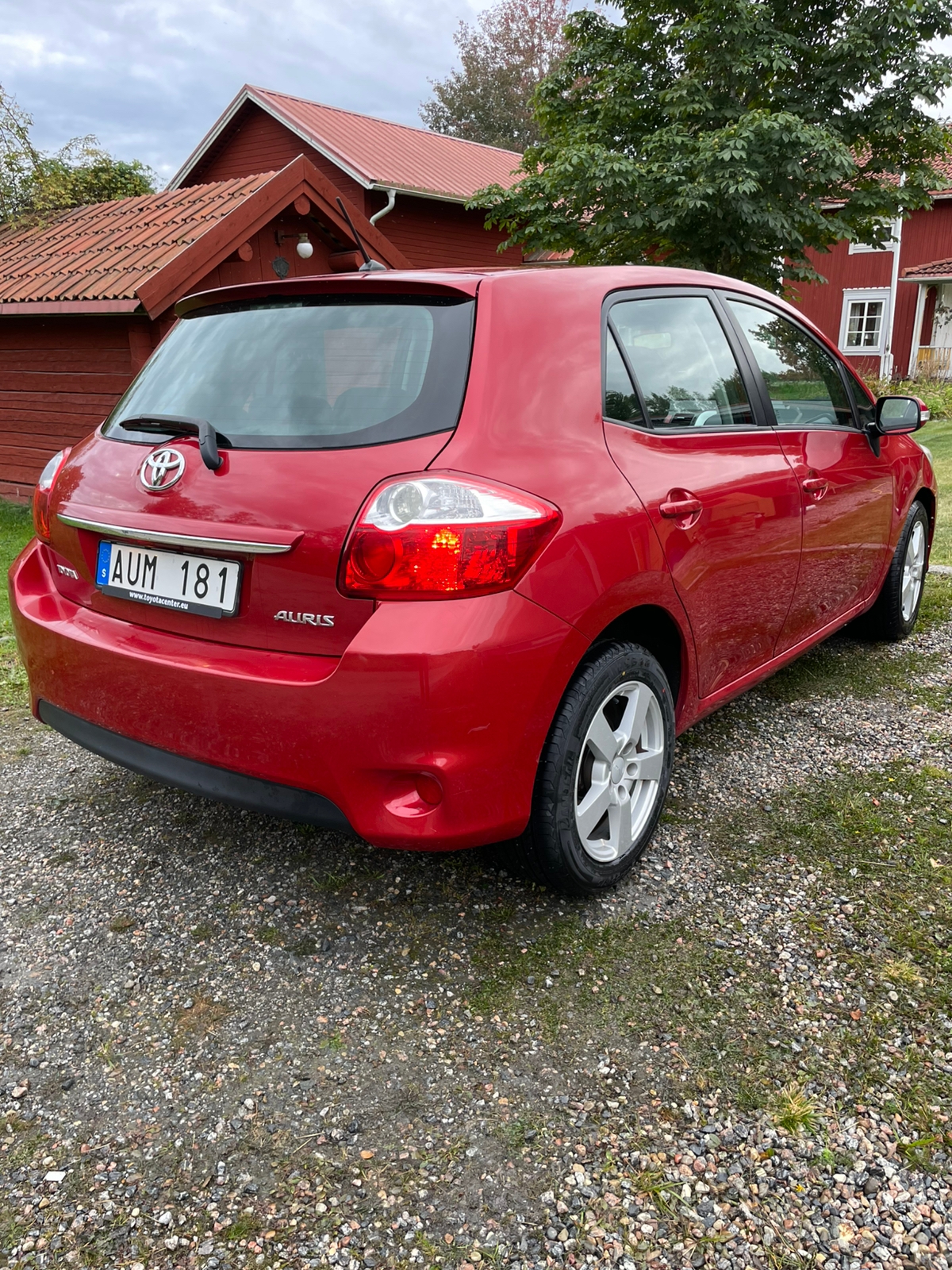 Toyota Auris 2010, kuva 3/3