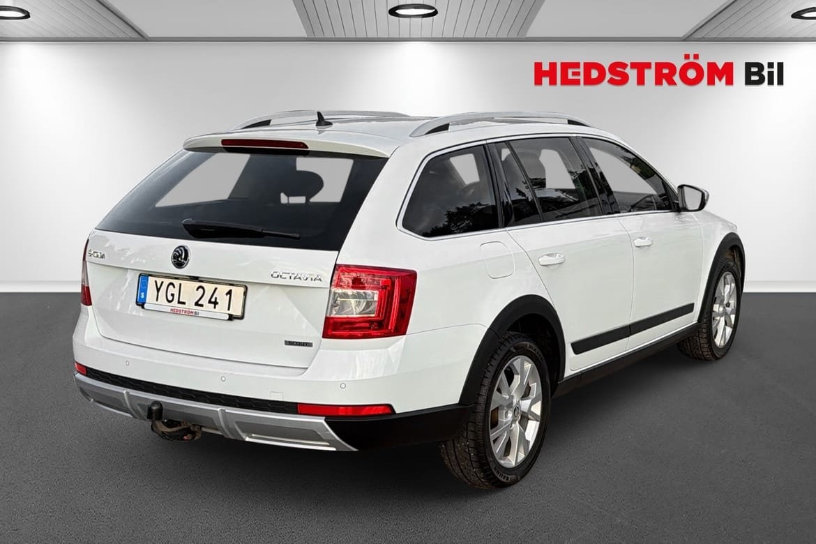 Skoda Octavia Scout 2,0 TD 2017, bild 3/10
