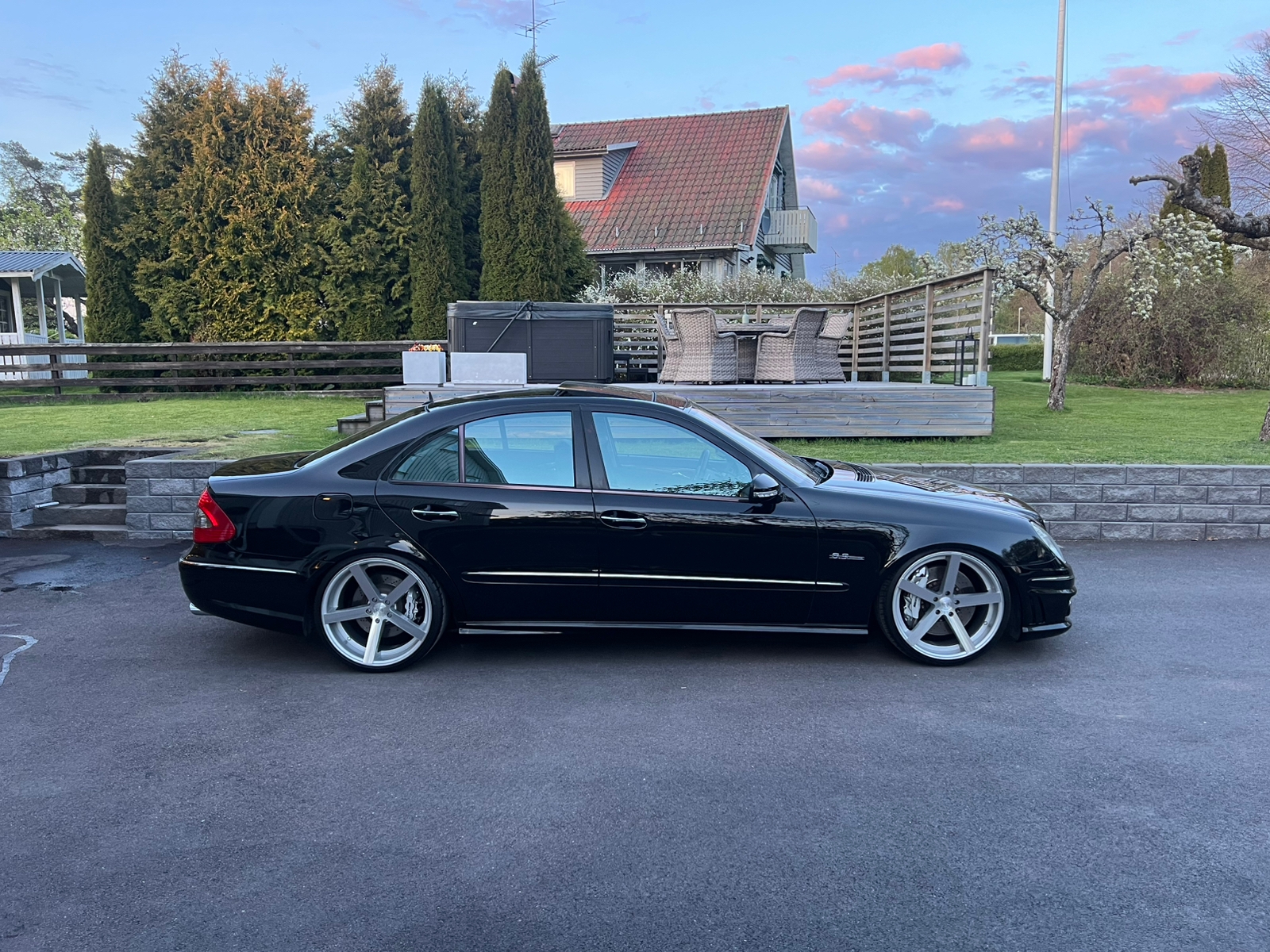 Mercedes-Benz E
