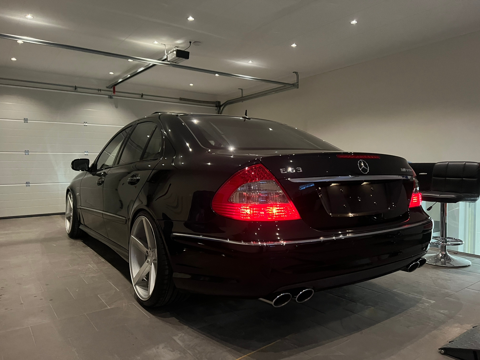 Mercedes-Benz E 63 AMG 7G-Tronic 2008, bild 4/7