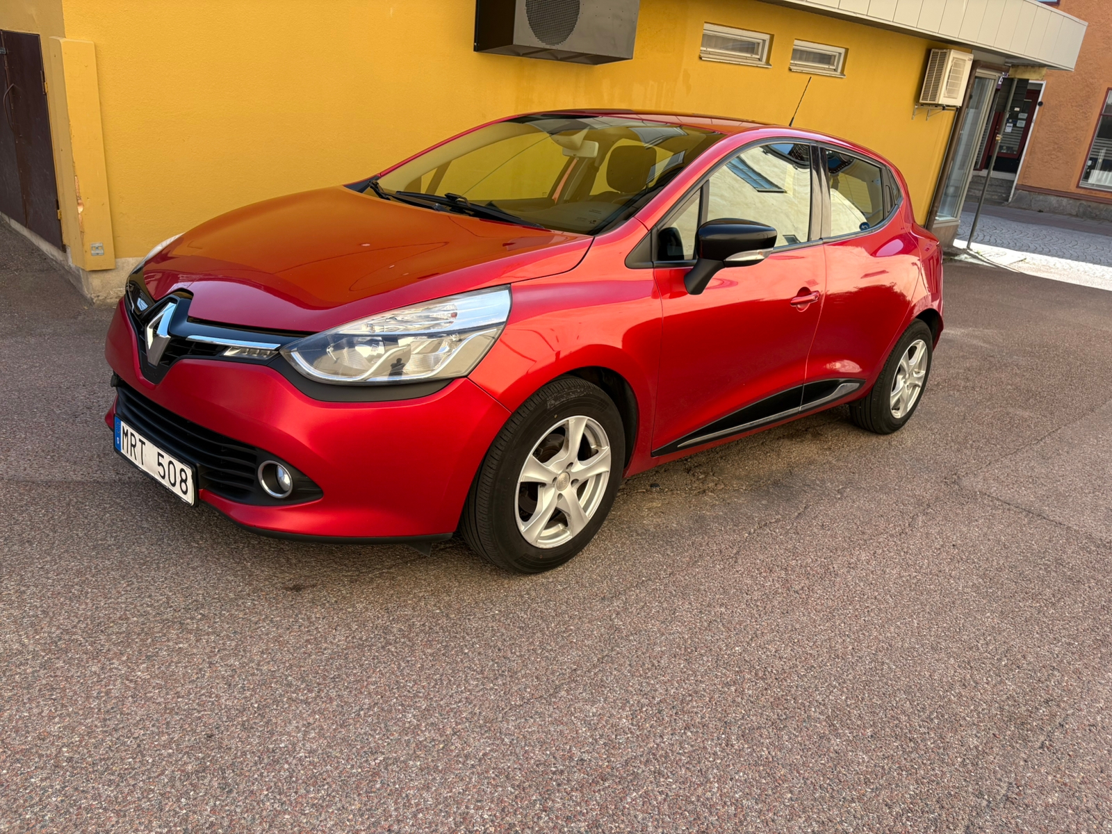 Renault Clio 0.9 TCe Manuell 2013, kuva 2/5
