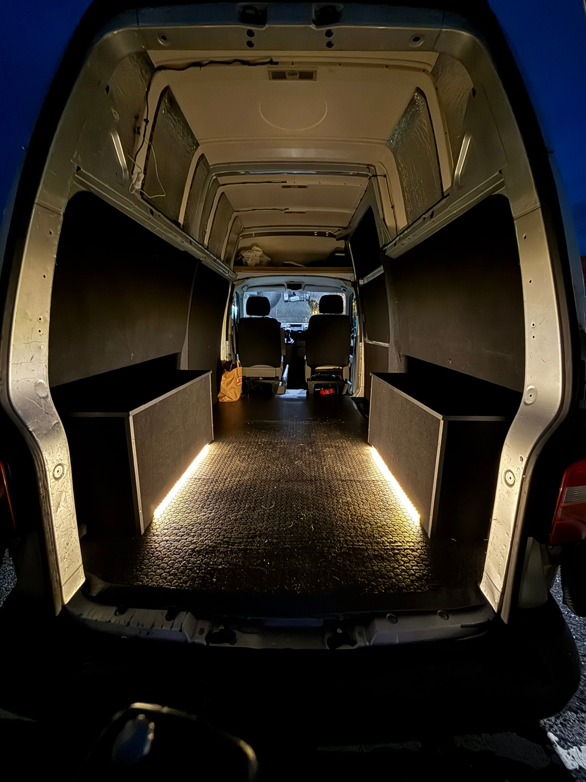 Volkswagen Transporter 2006, kuva 2/3