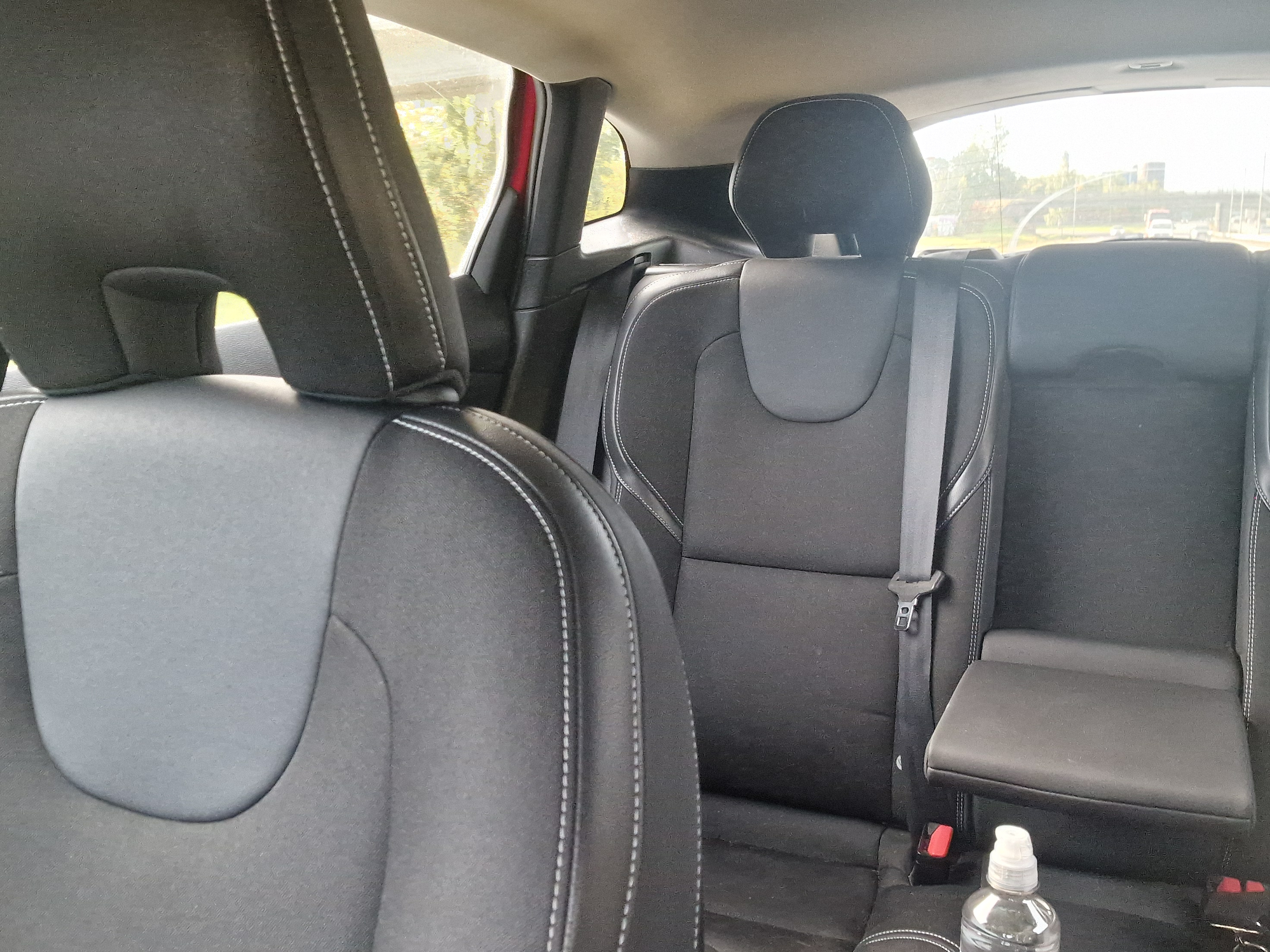 Volvo V40 T2 Manuell 2015, bild 4/6