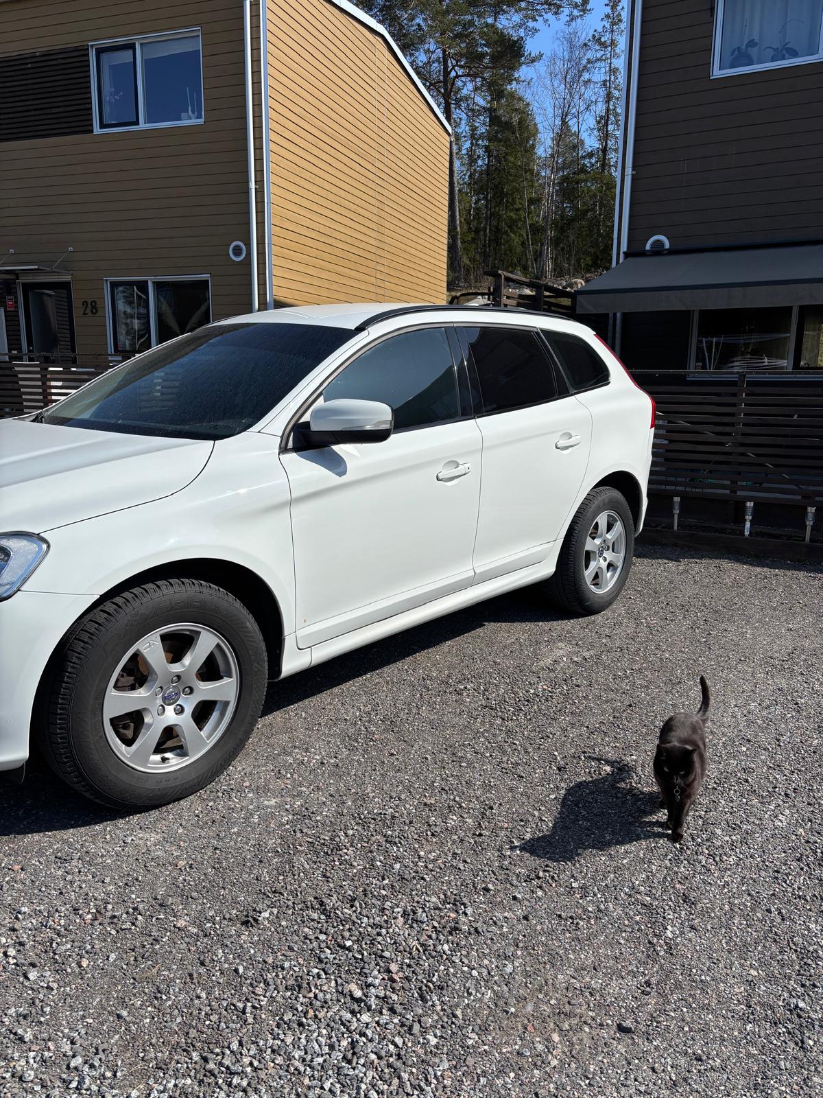 Volvo XC60 D4 AWD Geartronic 2014, bild 2/9