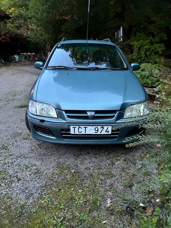 Mitsubishi Space Star 1.8 GDI Manuell 2002, bild 2/6