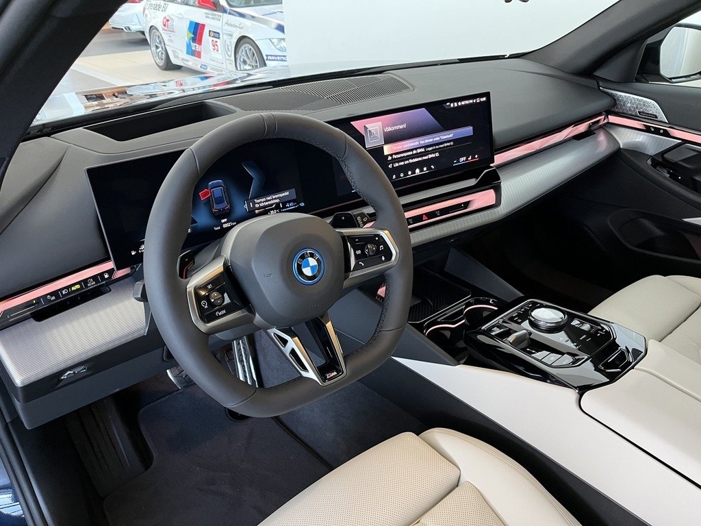 BMW 530 2026, bild 7/10