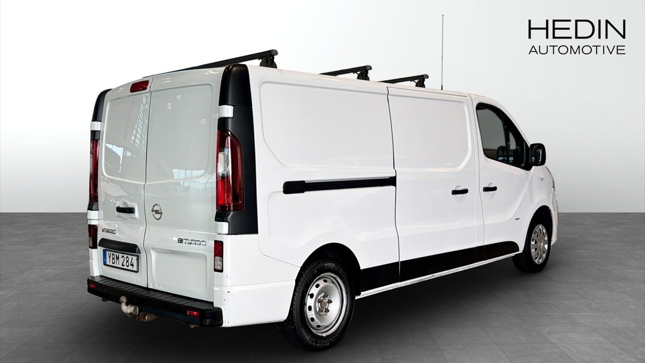 Opel Vivaro Panel Van 1.6 CDTI BiTurbo 2016, bild 2/10