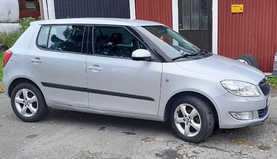 Skoda Fabia 1.2 TSI Manuell 2013, bild 3/6