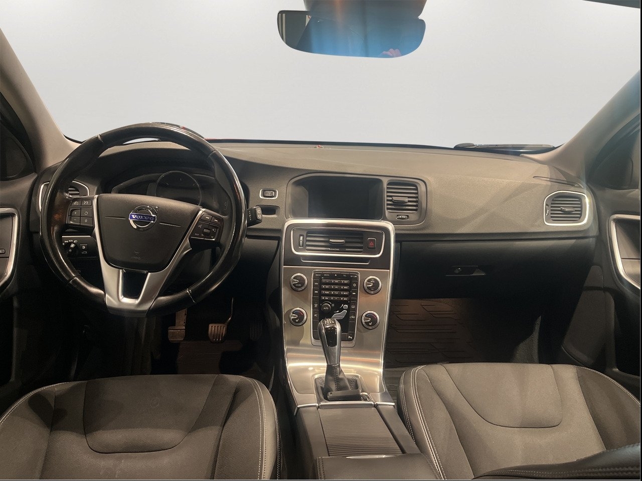 Volvo V60 D4 Momentum 2017, bild 7/10