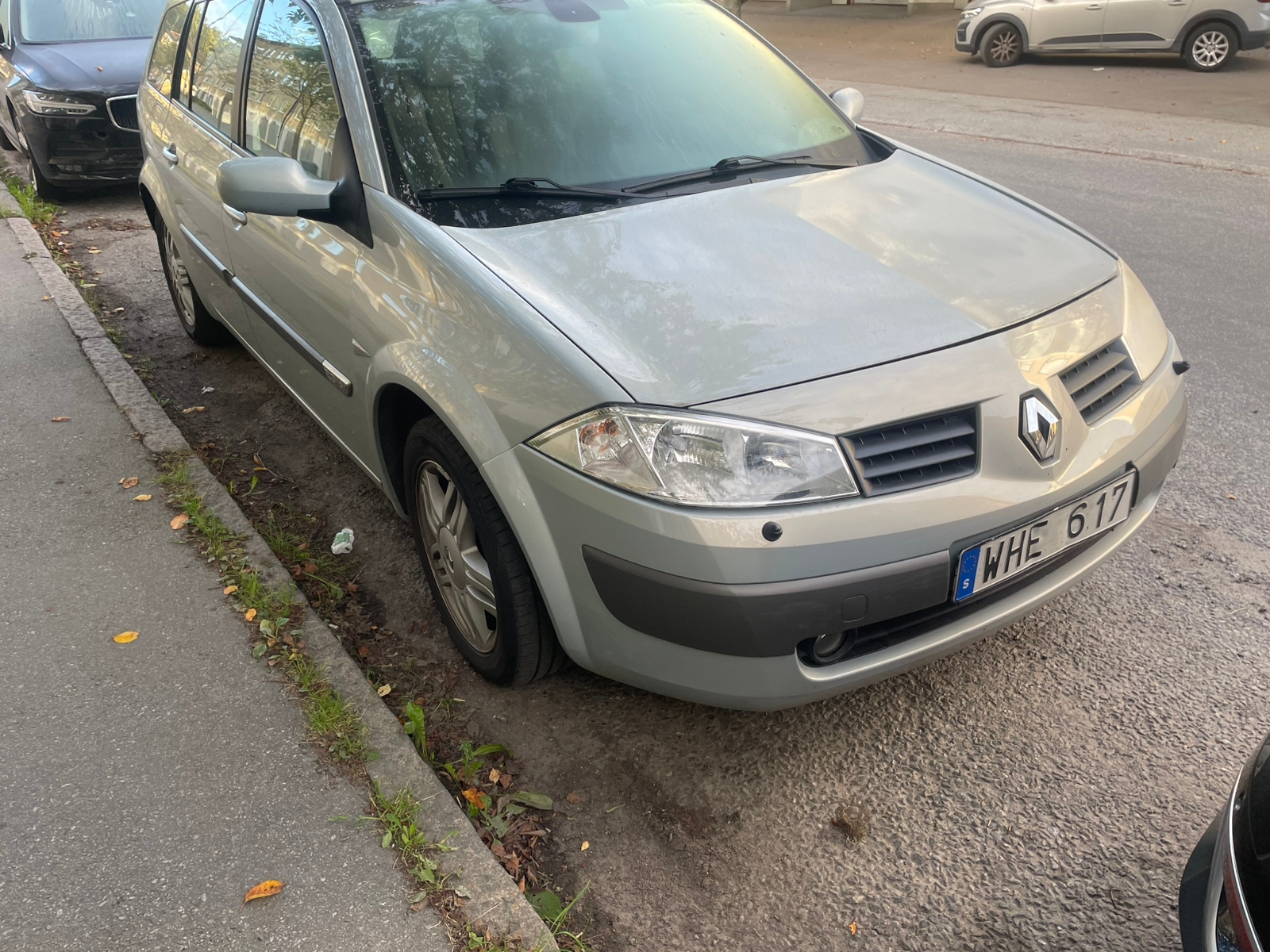 Renault Megane II Grandtour 2.0 Manuell 2005, kuva 2/10