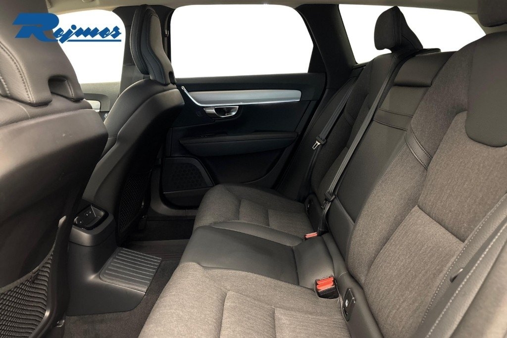 Volvo V90 Recharge T6 Core Edition II 2024, bild 6/10