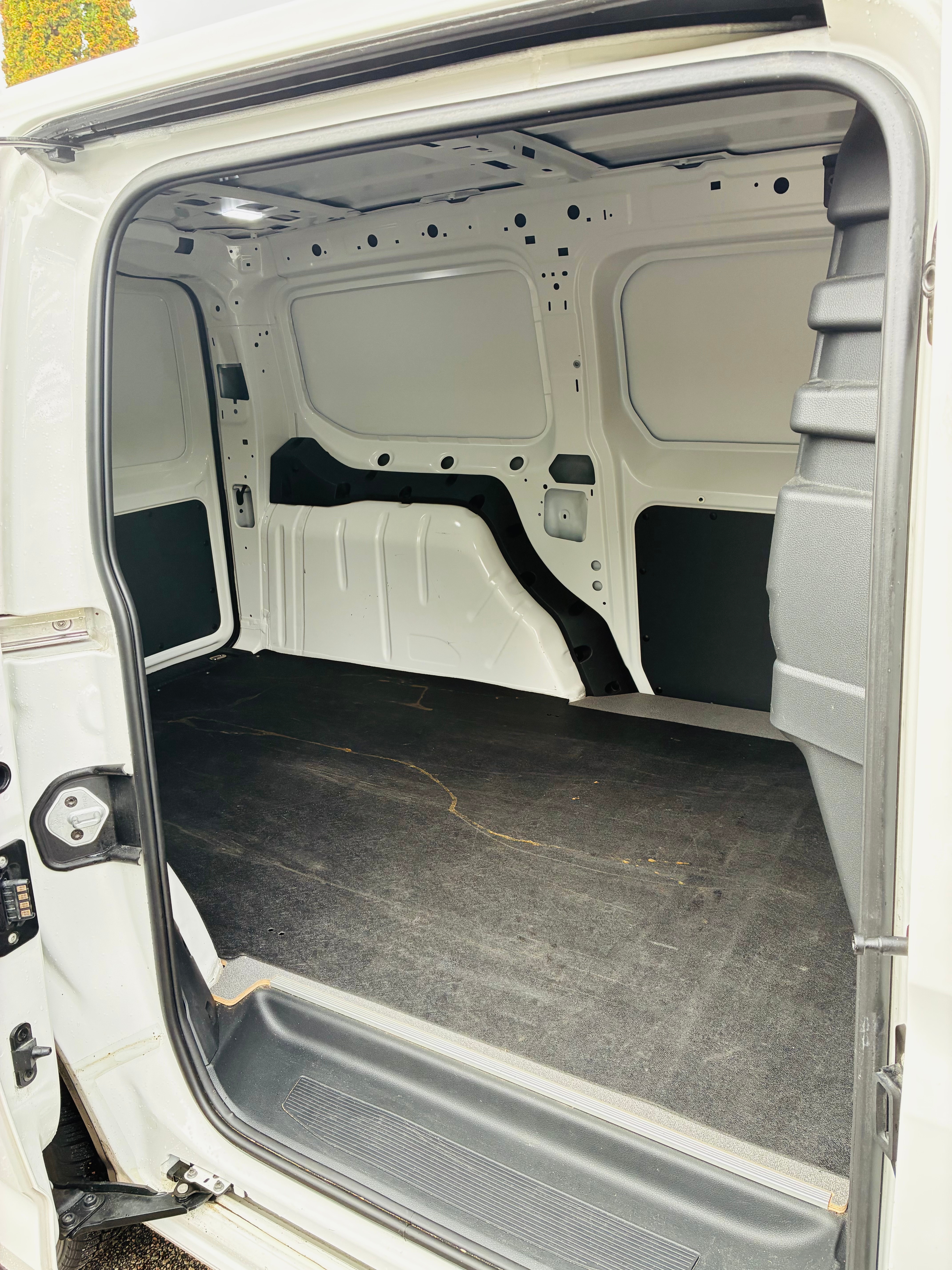 Volkswagen Caddy Maxi 2025, kuva 6/7