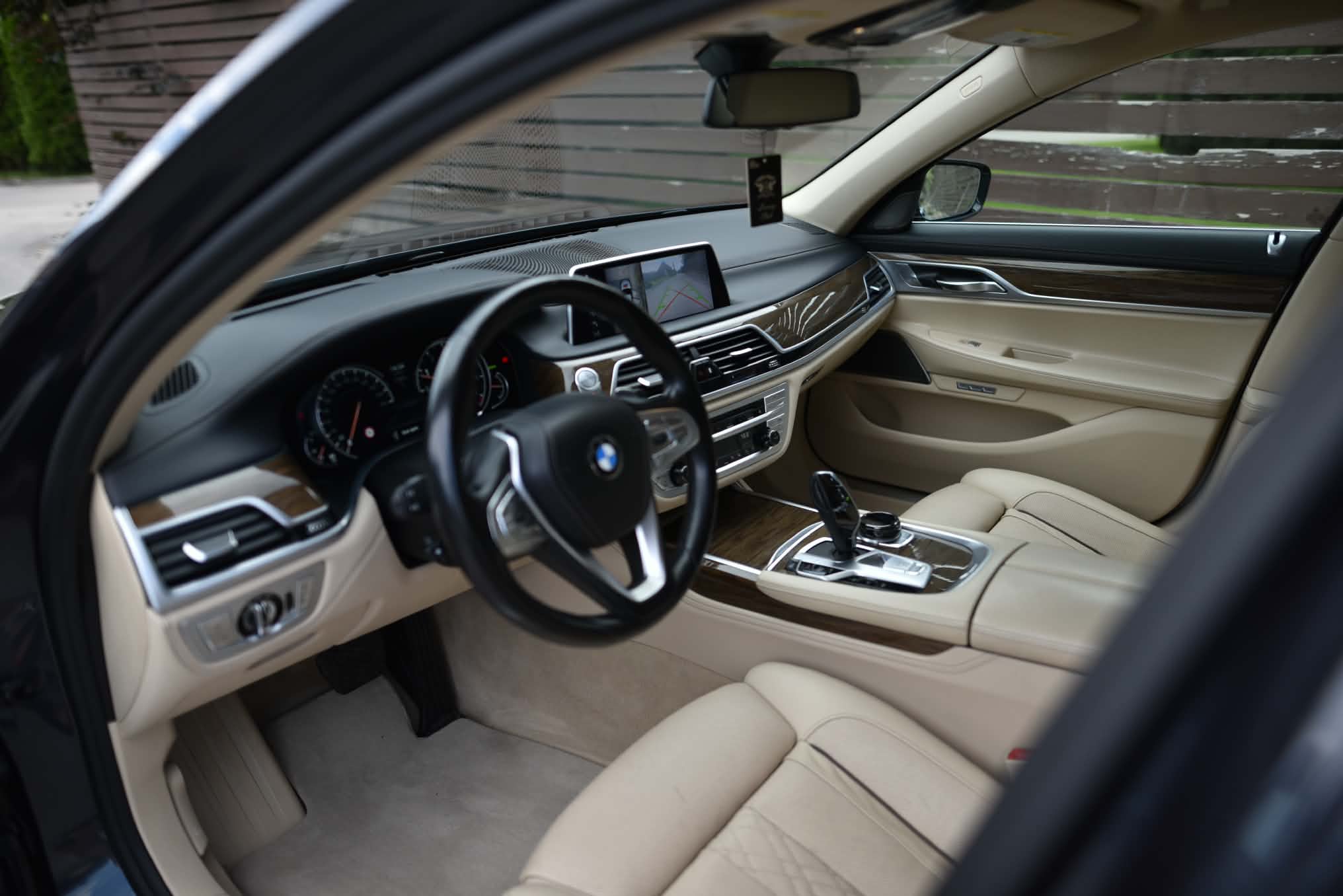 BMW 740 Li xdrive M sport 2017, bild 5/10