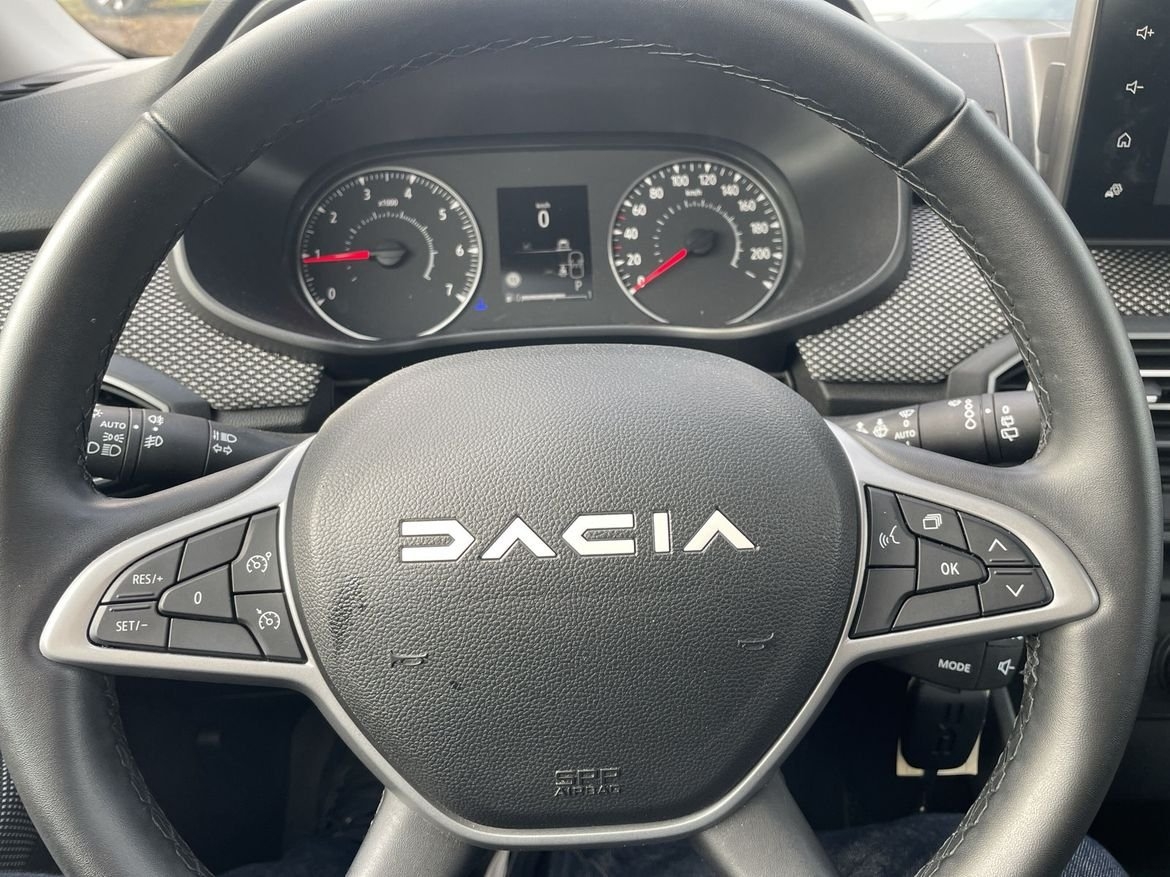 Dacia Sandero TCe 90 expression A 2025, bild 8/8