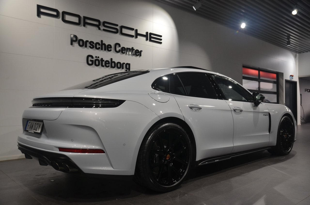 Porsche Panamera 4 E-Hybrid 2026, kuva 4/10