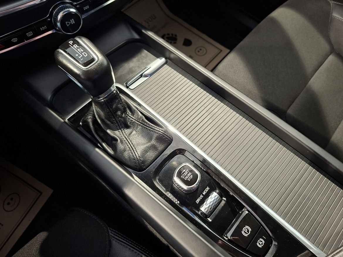 Volvo XC60 D4 2.0 Dragkrok 2019, bild 7/17