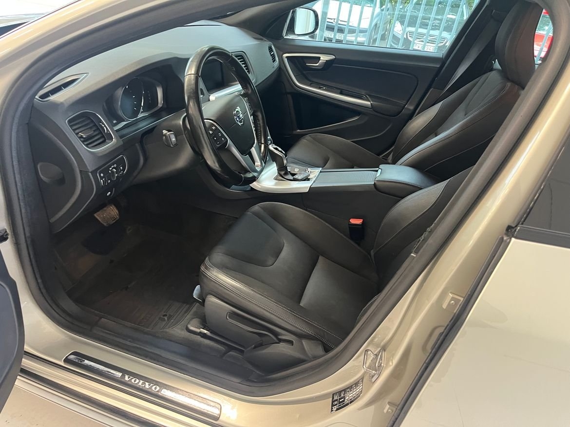 Volvo V60 Cross Country 2017, kuva 5/5