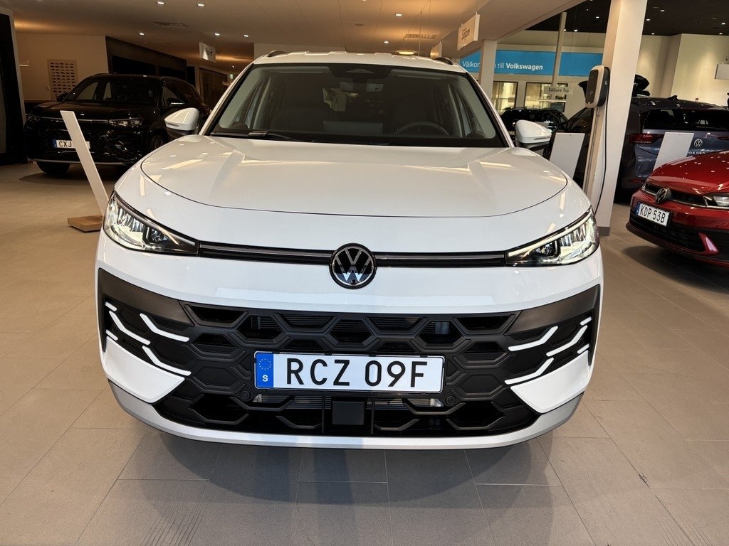 Volkswagen T-Roc 2027, bild 2/6