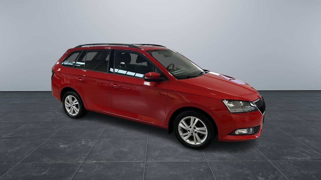 Skoda Fabia Kombi 1.0 TSI Style / Drag 2020, bild 2/8