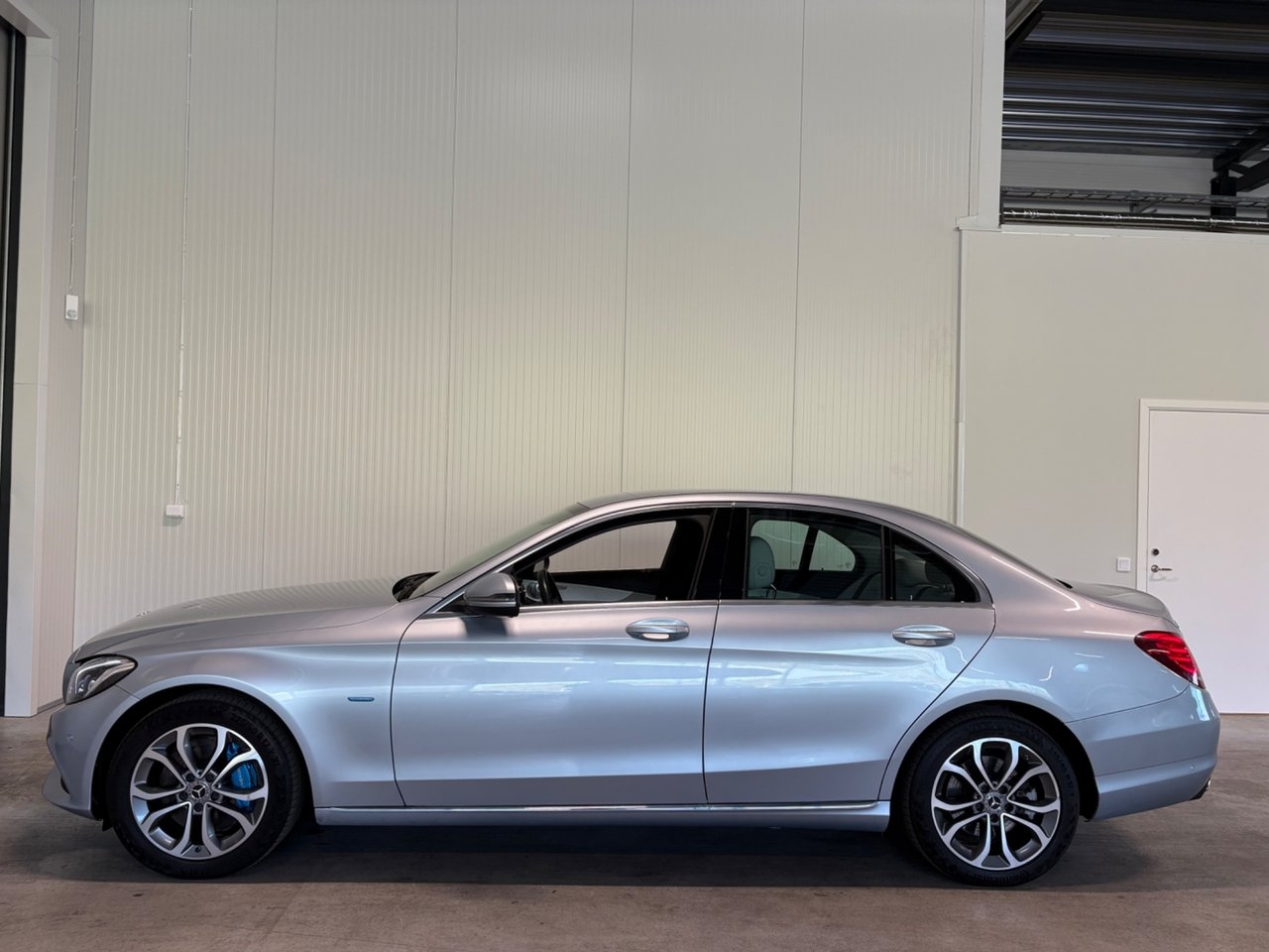 Mercedes-Benz C 2017, photo 6/10