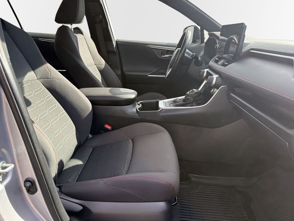 Toyota RAV4 Active V-hjul/drag 2023, bild 7/10