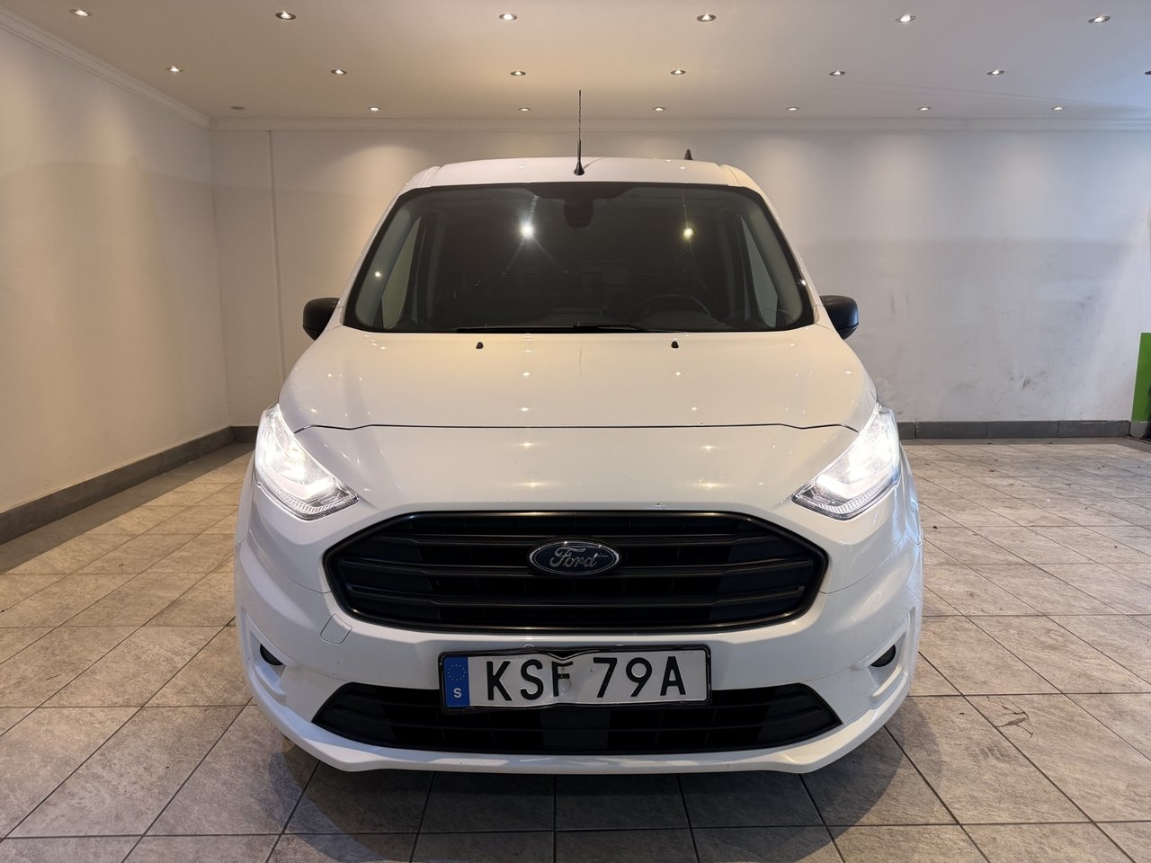 Ford Transit Connect 2021, bild 6/21