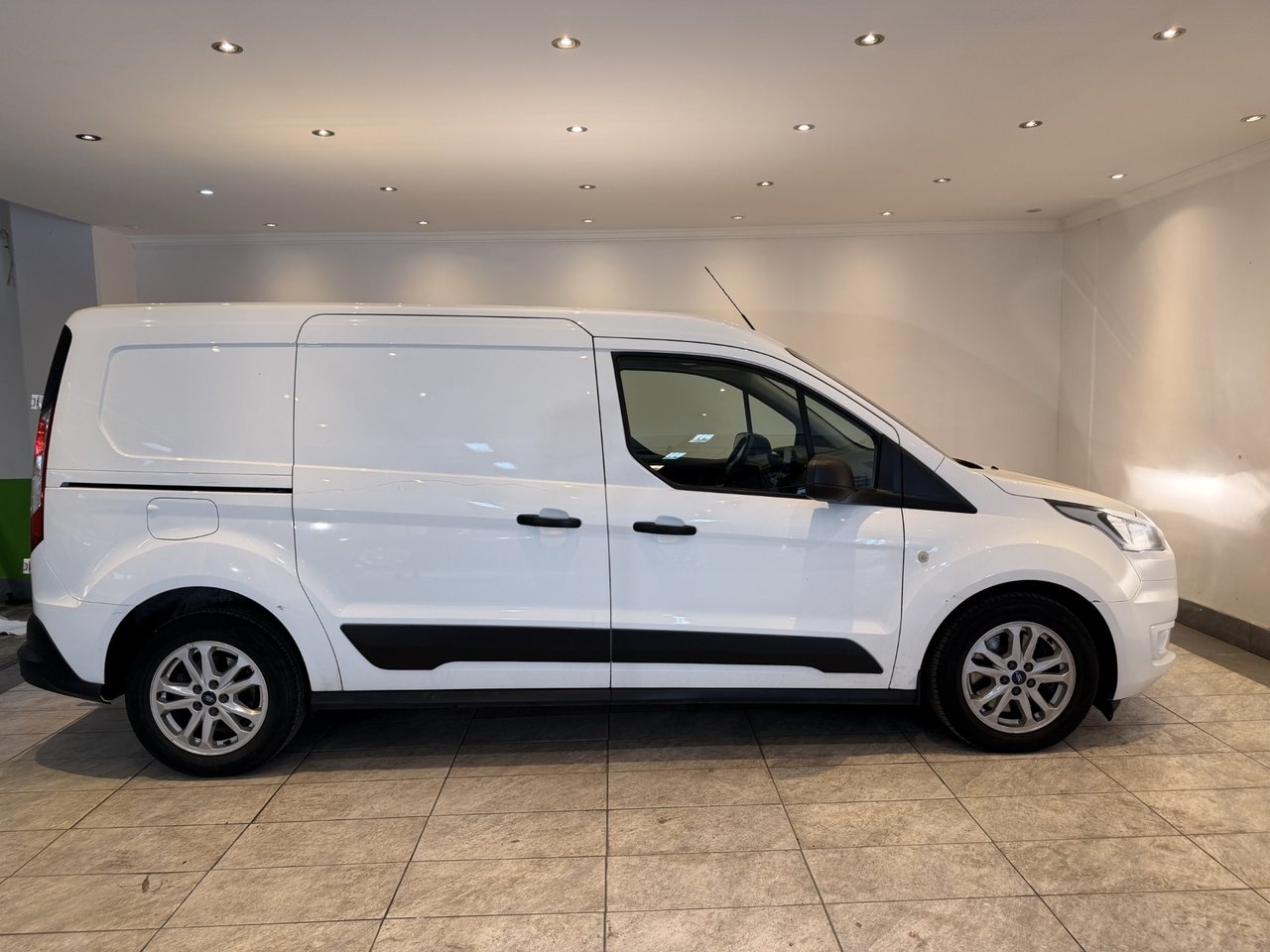 Ford Transit Connect 2021, bild 3/21