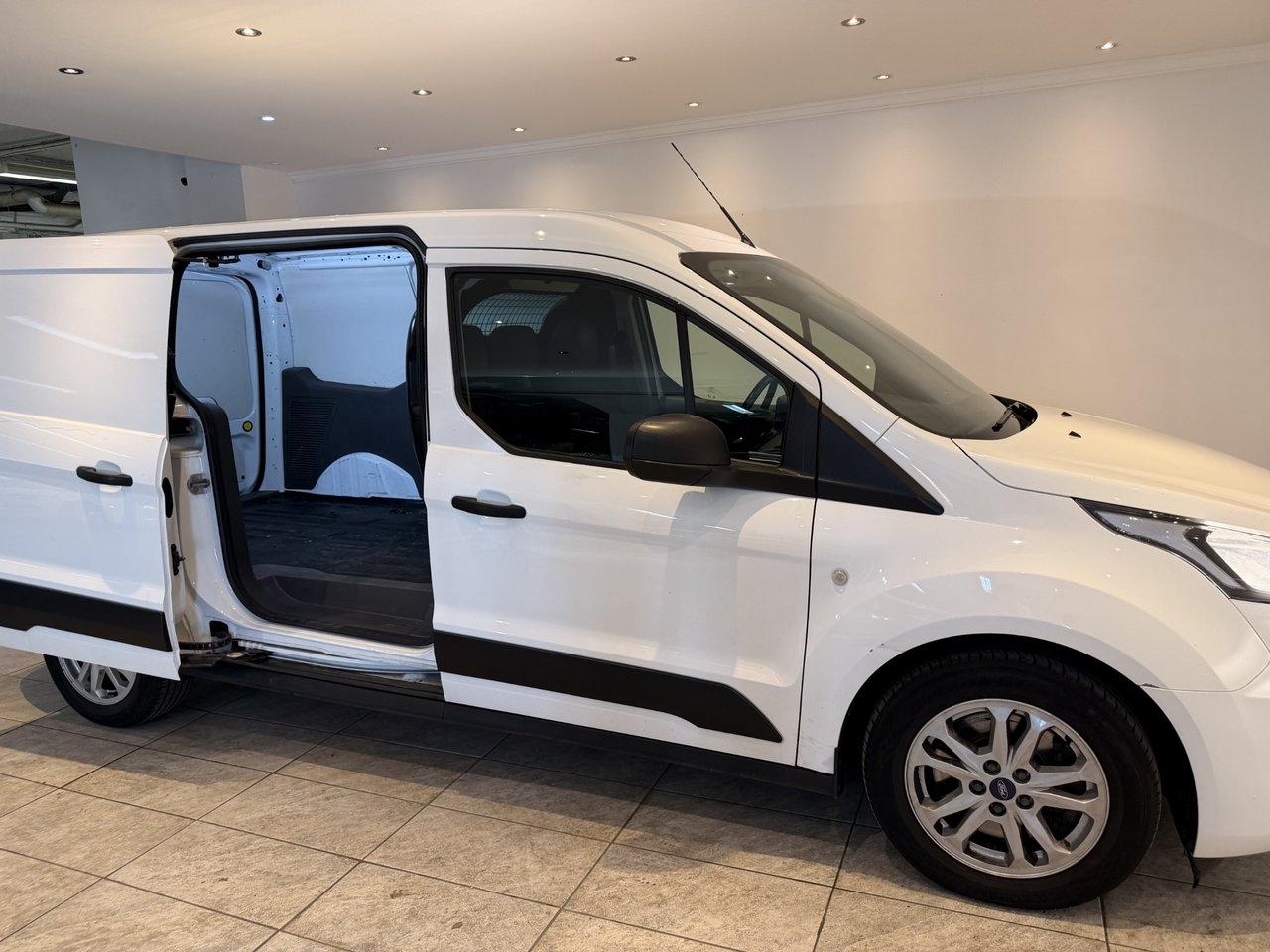 Ford Transit Connect 2021, bild 7/21