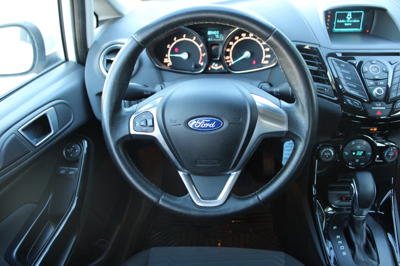 Ford Fiesta 2015, kuva 7/10