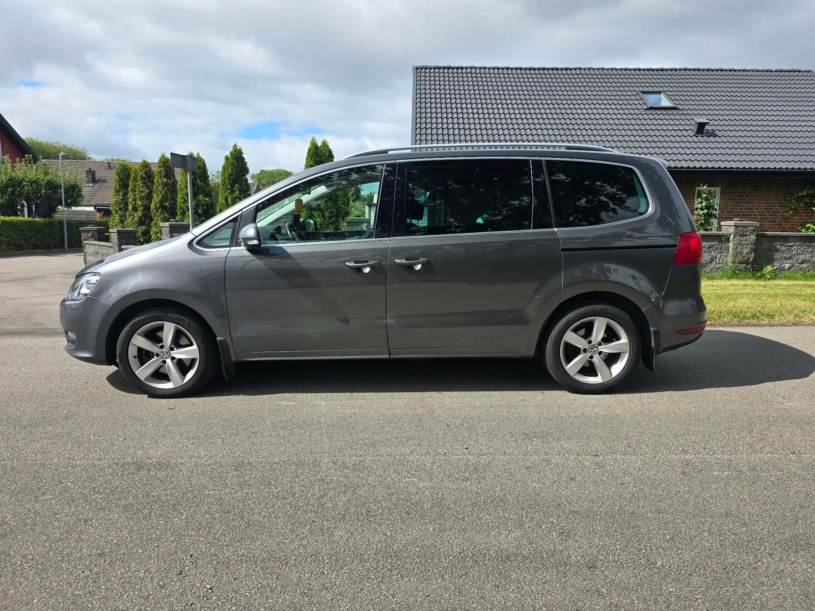 Volkswagen Sharan 2015, bild 7/8