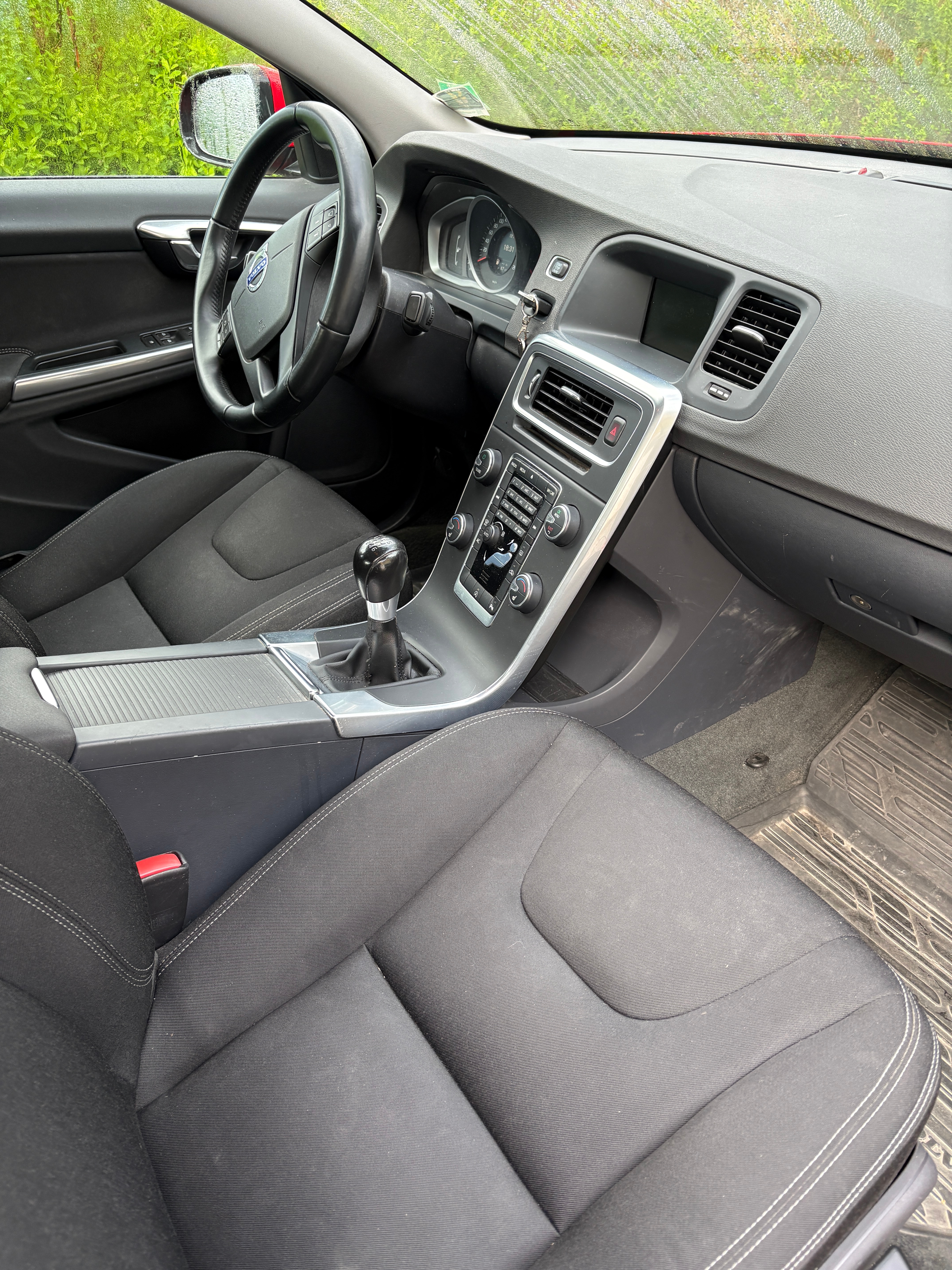 Volvo S60 T3 Manuell 2014, bild 4/5