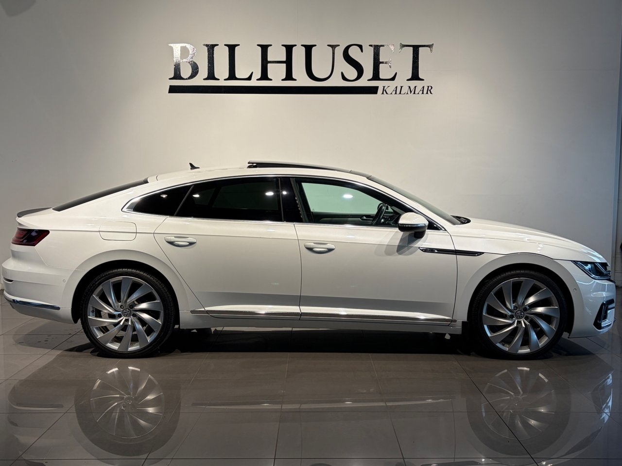 Volkswagen Arteon 2018, bild 2/10