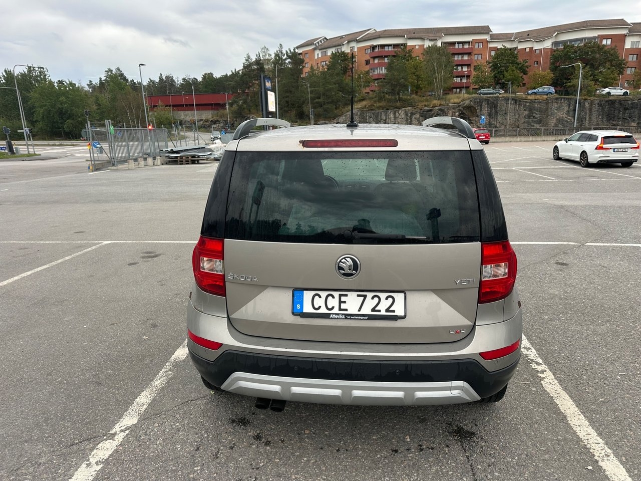 Skoda Yeti 2014, photo 6/9