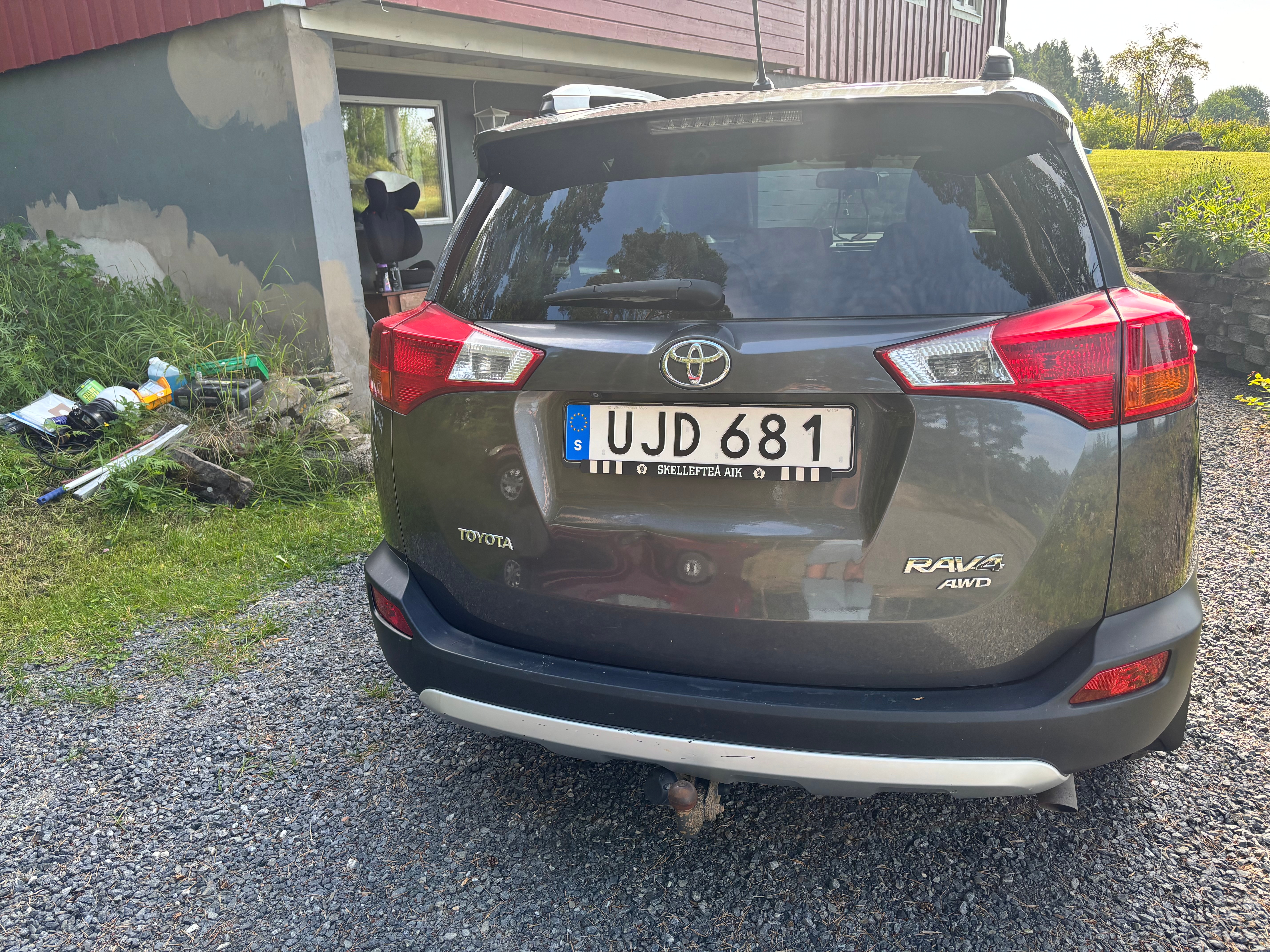 Toyota RAV4 2.0 D-4D AWD Manuell 2015, bild 7/8
