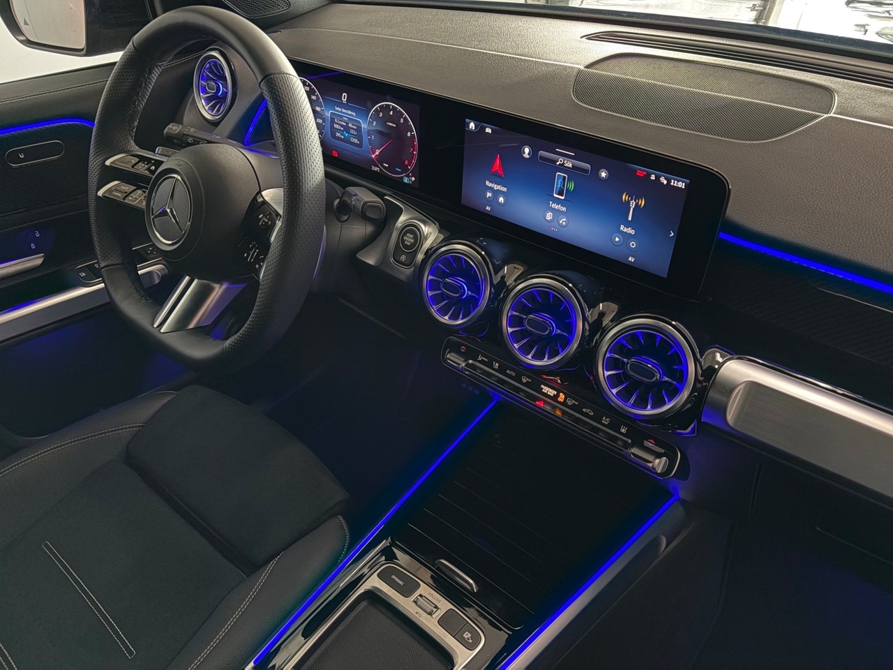 Mercedes-Benz GLB 2026, photo 7/10