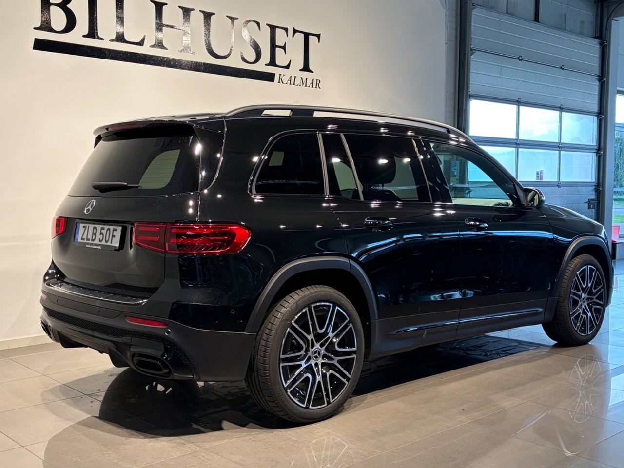 Mercedes-Benz GLB 2026, photo 3/10