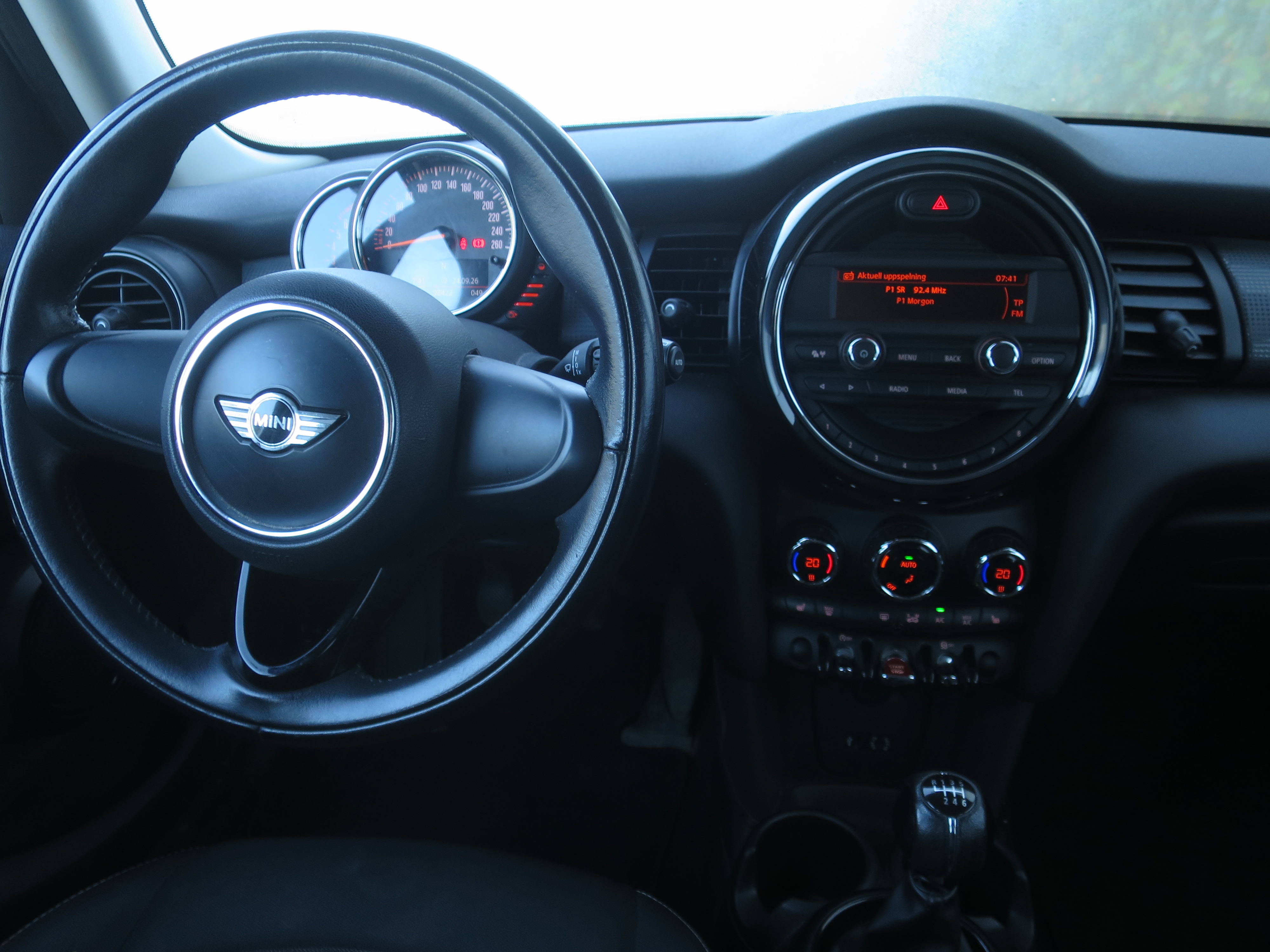 MINI Cooper 5-dörrars Manuell 2016, kuva 5/6